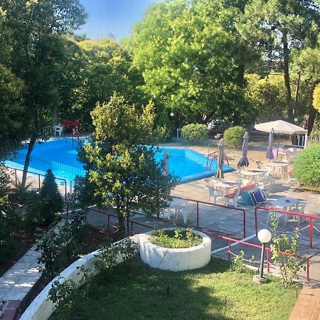 Villa Victoria swimming pool lux apartment Peraía Extérieur photo